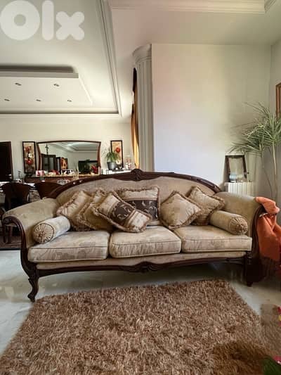 كنبايات كلاسيك فخمة خشب محفور – عدد 2 – حالة ممتاز