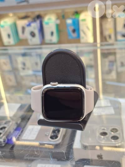 Used apple watch series 9 45m   250$