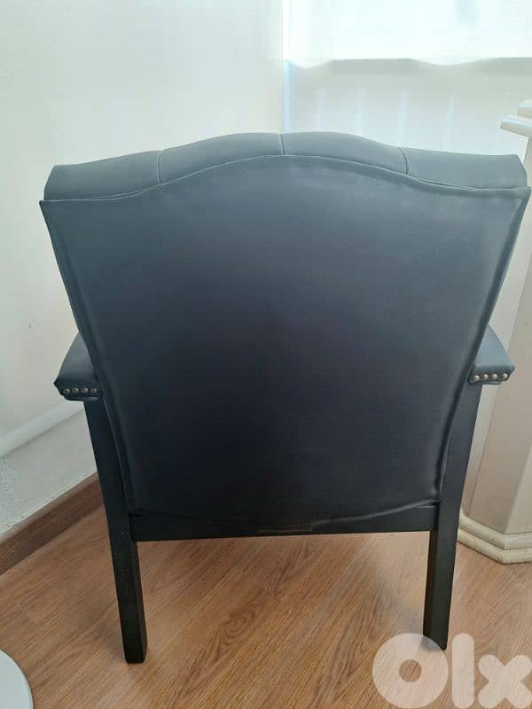 2 chairs , made of leather, excellent condition 3