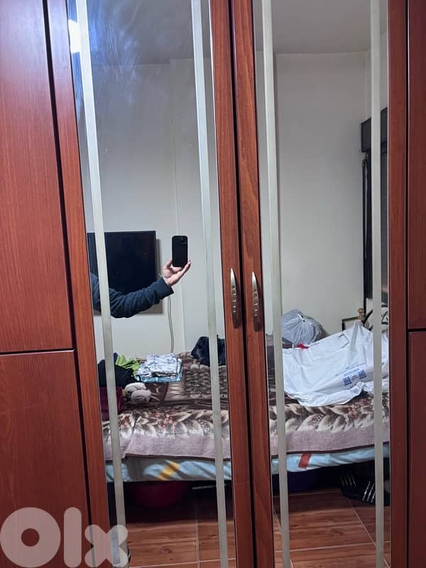 خزانة وكونسول 3