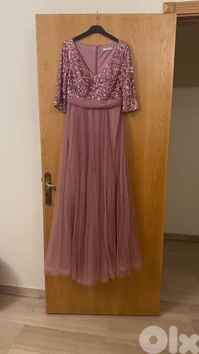 Body rose wedding guest dress