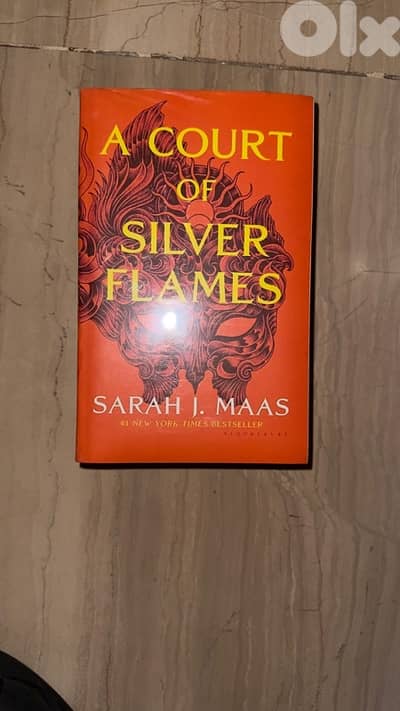 A court of silver flames
