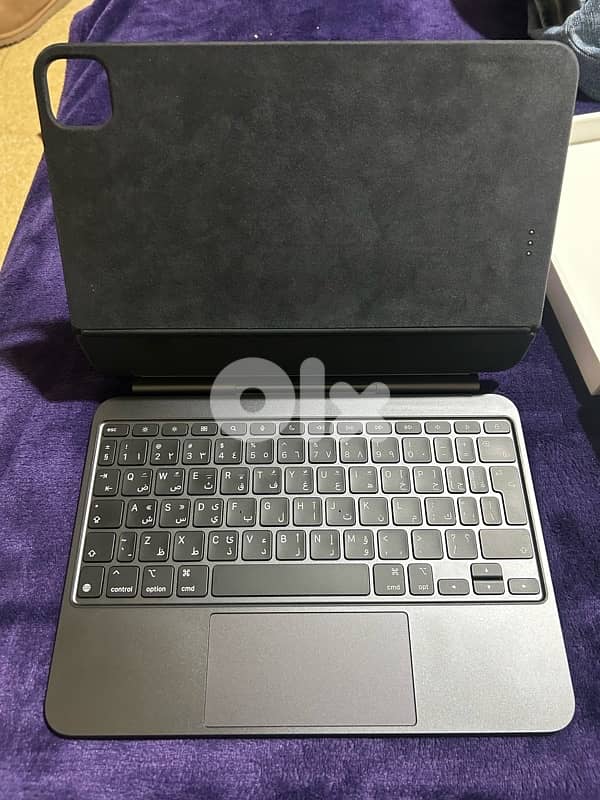 apple ipad pro 11 m4 magic keyboard with box 2