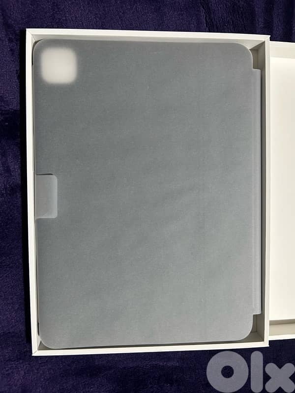 apple ipad pro 11 m4 magic keyboard with box 3