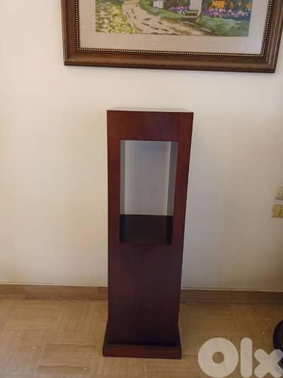 SELLETTE PEDESTAL