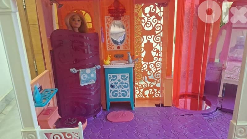 New Barbie dream house (original) With all the accessories 3