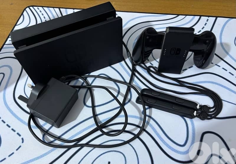 Nintendo Switch (Full Accessories and Games) 4