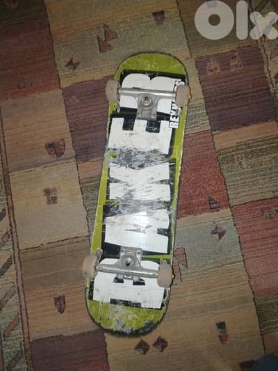 skateboard