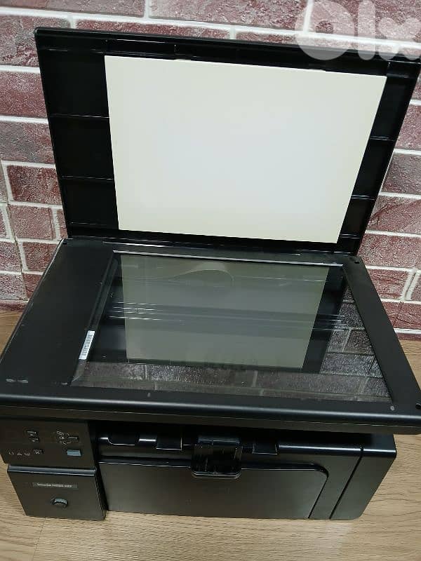 Hp lazerjet M1132 printer - scanner and ups 900 va 2