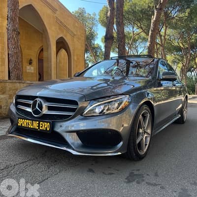 M-Benz C300 4matic AMG Line 2018 Clean carfax