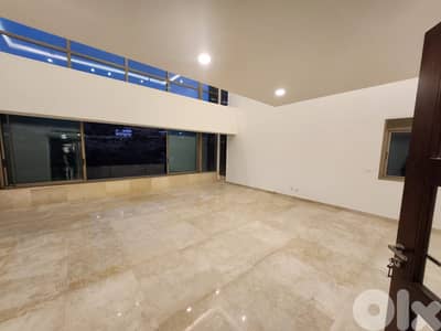290 m2 duplex apartment+open view 4sale in Mar Taklaدوبلكس في مار تقلا