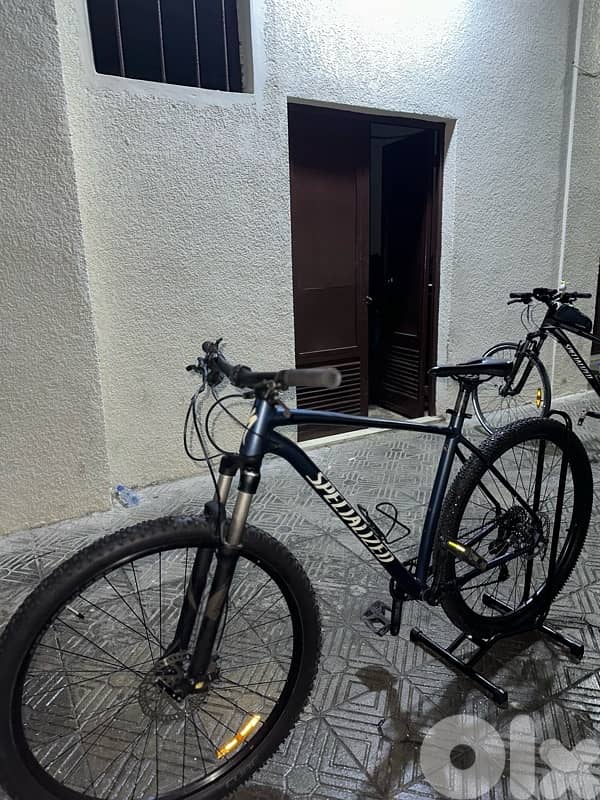 SPECIALIZED BICYCLE MTB 1