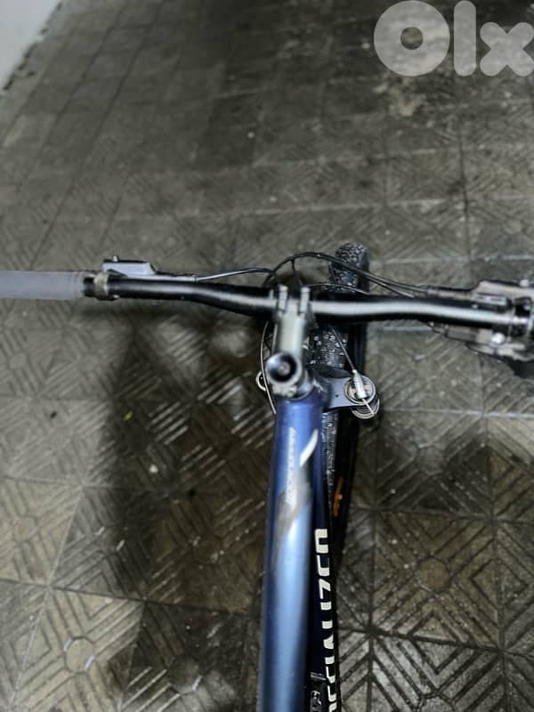 SPECIALIZED BICYCLE MTB 4