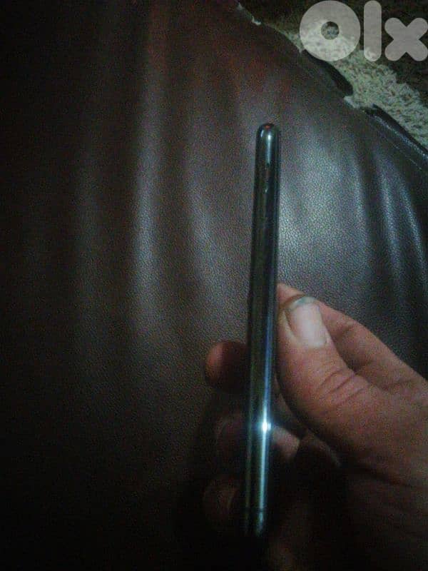 موبايل ايفون ١١ برو ماكس 5