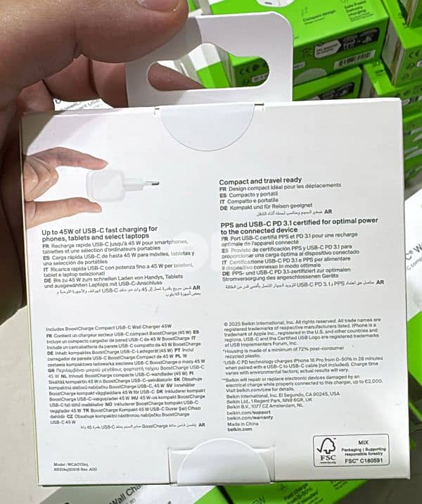 Belkin Boostcharge compact usb-c wall charger 45w 2pin white 1