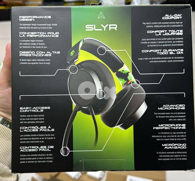 Skullcandy Slyr wired gaming headset green 1