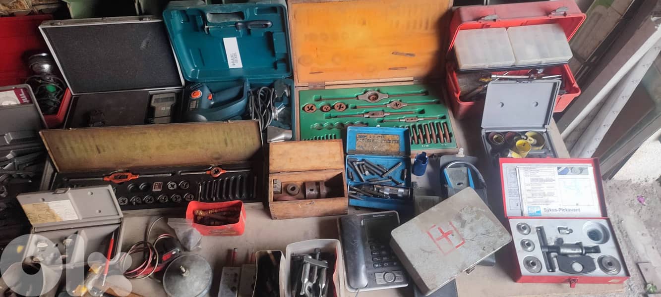 URGENT SALE for 2 days: Garage tools and equipment 1