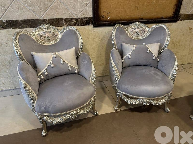 صالون 7 قطع مستورد ع لبنان للاستفسار 71106164 2