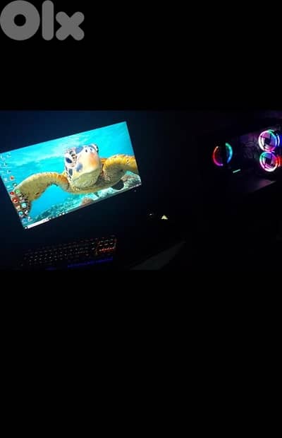 Gaming PC with screen & keyboard 700$