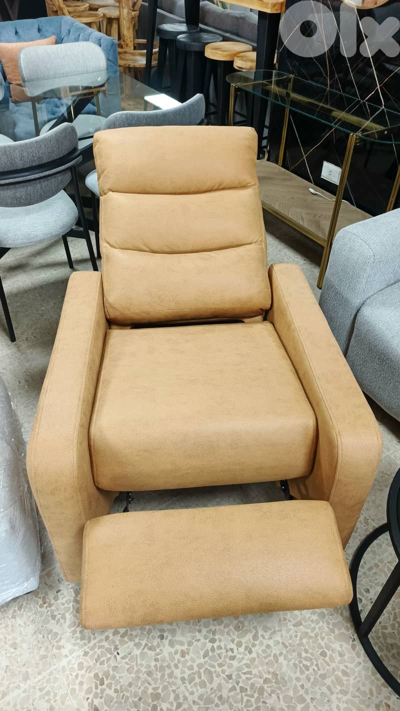 ليزي بوي مريح جدا. lazy boy comfortable 1