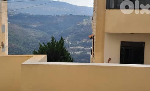 شقة للبيع في المنصورية/ديشونية Apartment sale Mansourieh/Daychounieh