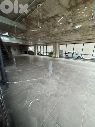 AMAZING SHOWROOM FOR RENT IN BAABDA PRIME 500Sq, (BAR-263)