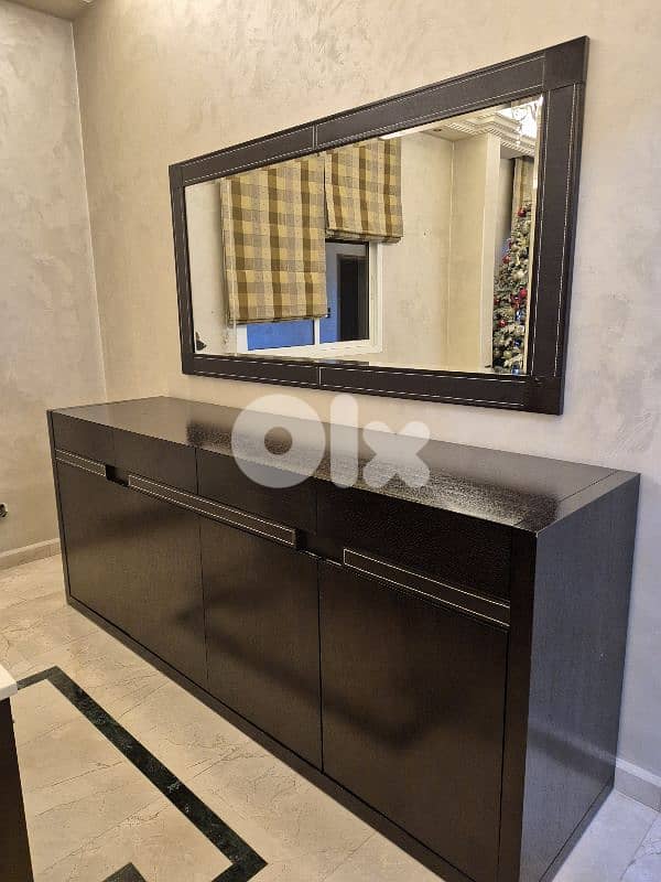 Full dining room, modern look, excellent condition 6