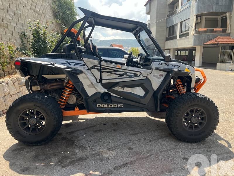 1000 cc Polaris high lifter 4