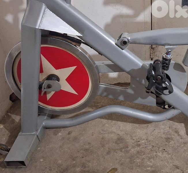 Spining bike للاوزان الثقيلة والنوادي b 100$ 1