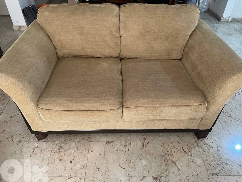 Beige sofa set 1
