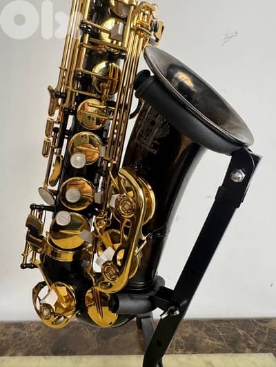 Saxophone alto Eb black/gold new