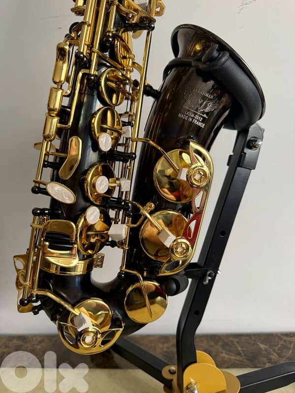 Saxophone alto Eb black/gold new 2