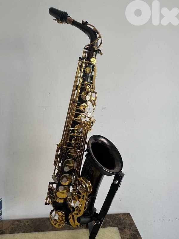 Saxophone alto Eb black/gold new 6