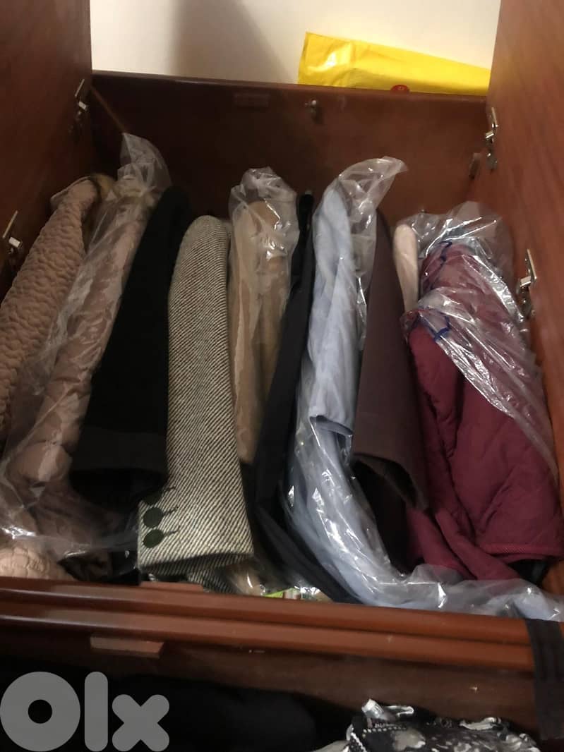 شروة ثياب جديد و مستعمل اكثر من ٥٠٠ قطعة 4