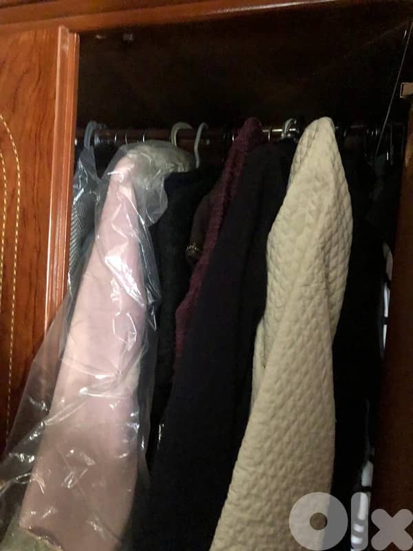 شروة ثياب جديد و مستعمل اكثر من ٥٠٠ قطعة 6