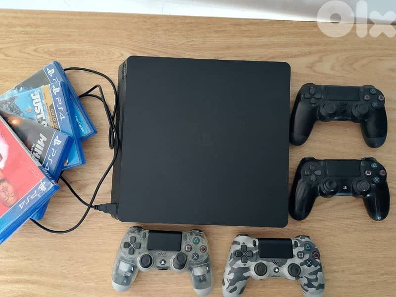 PS4 used like new 2