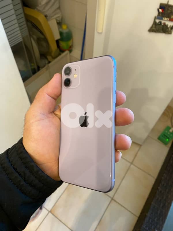 iPhone 11 64gb mint conditiions 1