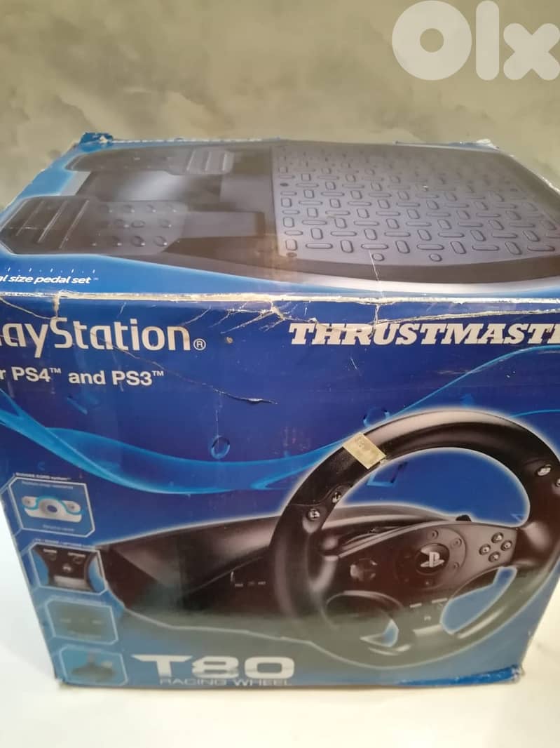 Steerin wheel & clutches in original box 2