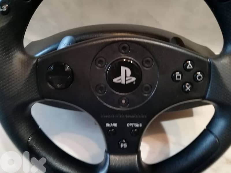 Steerin wheel & clutches in original box 4