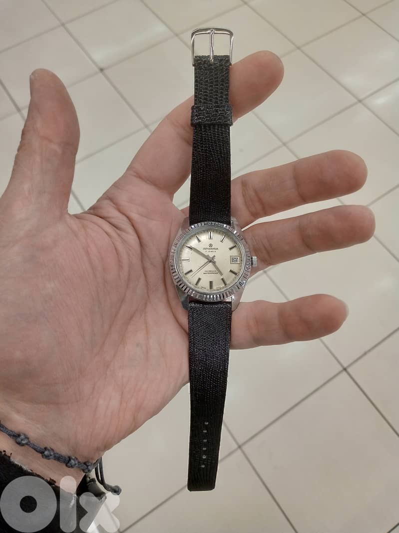 extremely rare Vintage Swiss watch APHAMIA incabloc 17 jewels 6