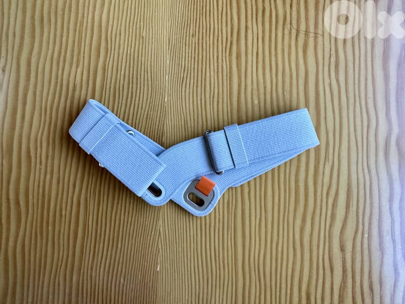 Apple Vision Pro (M2) 512GB with travel case 8