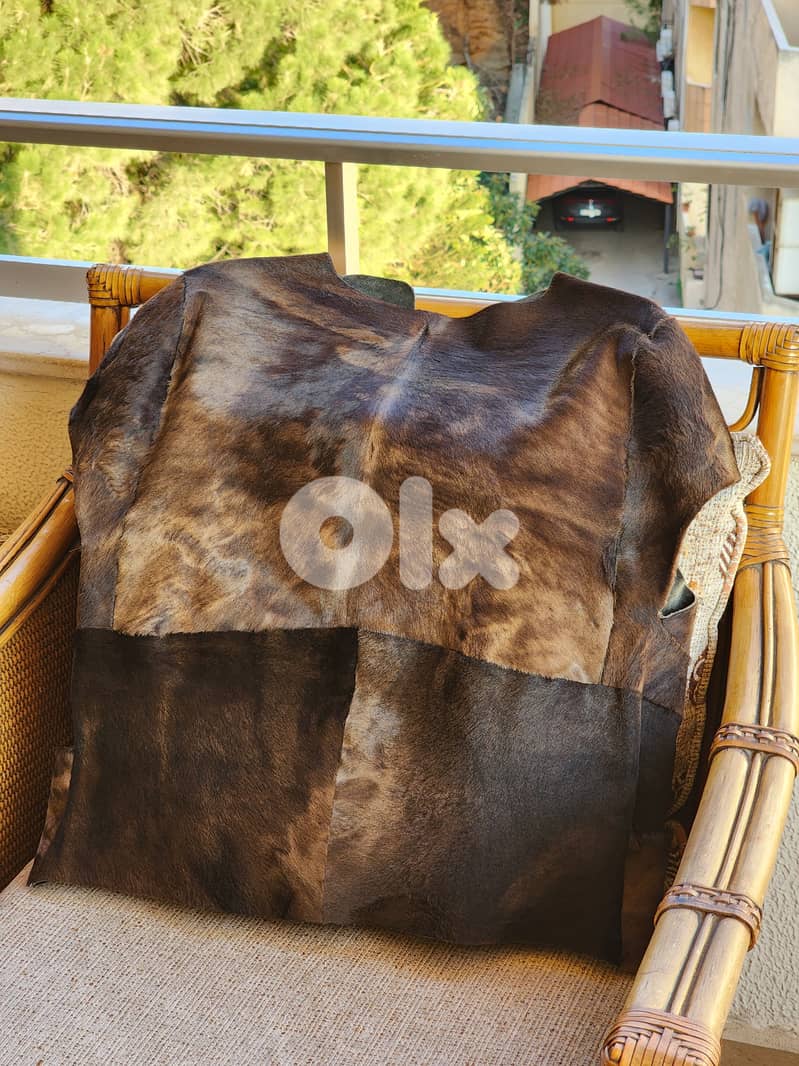 horse leather sleeveless jacket 1