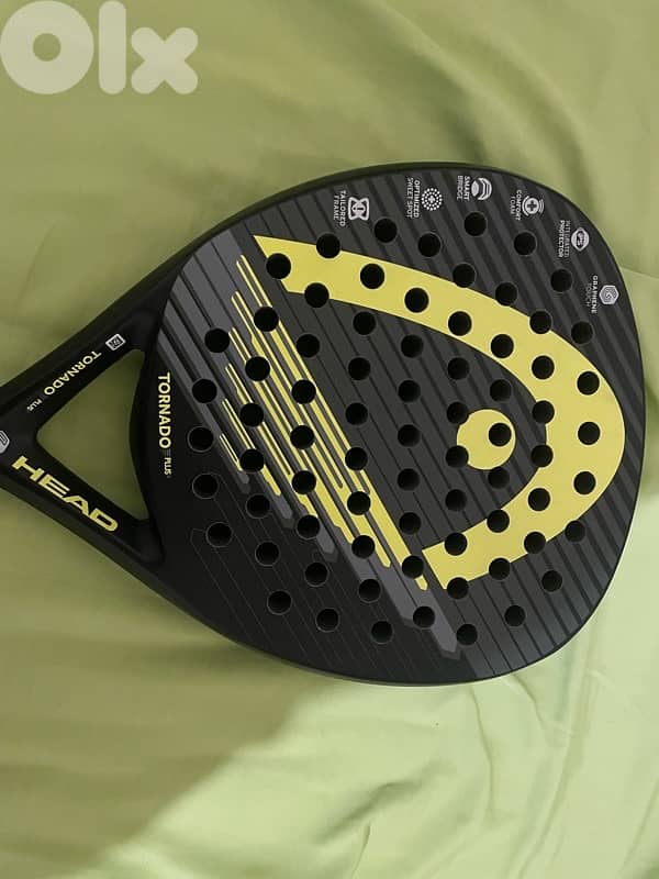 head tornado plus padel racket 2