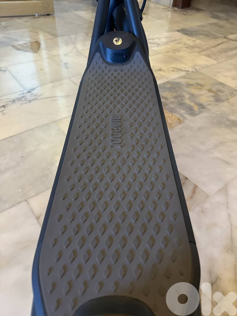 Segway F40I Ninebot KickScooter 6