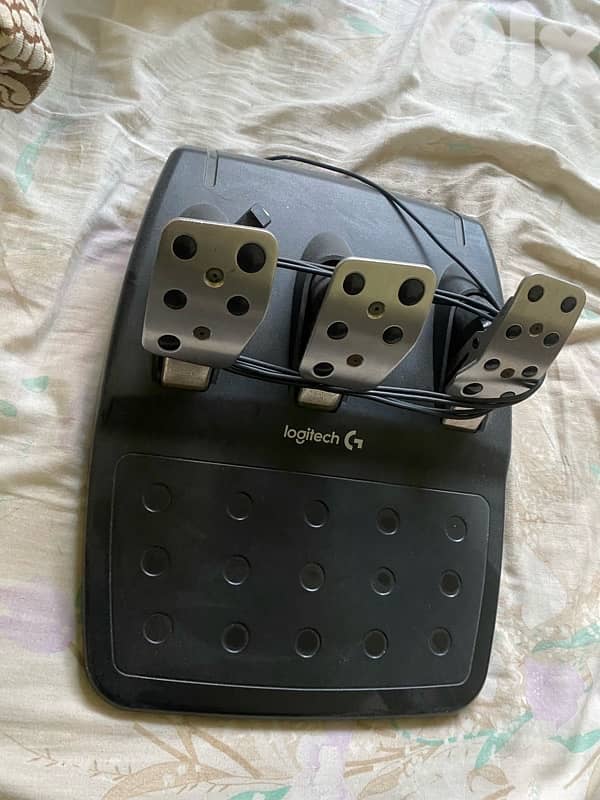 logitech g29 ps4/ps5 4