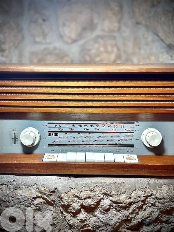 German WEGA Radio - 1950s 1