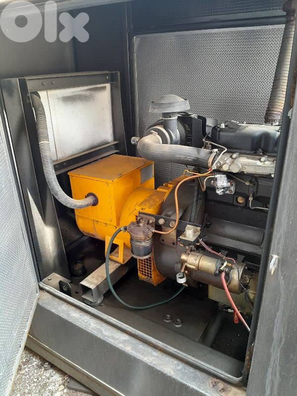 Generator 27 KVA  مولد مع كاتم 1