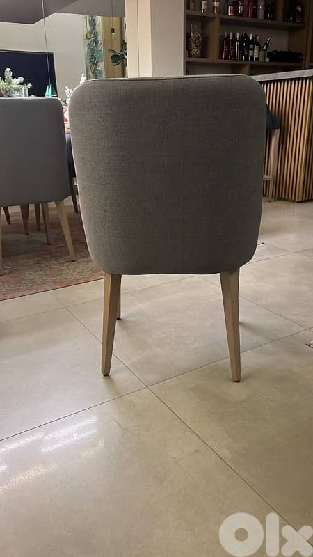 Living Room Chairs 1