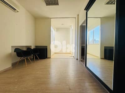 JH25-4609 Office 70m2 for rent in Badaro, $ 700 cash