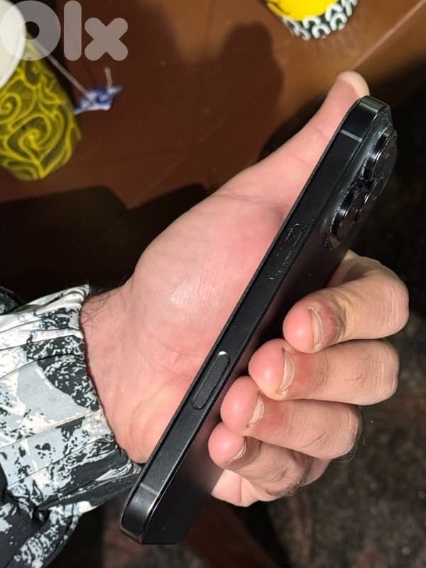 iphone 16 pro like new for sale 3